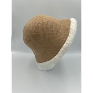 DAVID&YOUNG Tan White Knit Bucket Hat with Sherpa Trim Womens OS